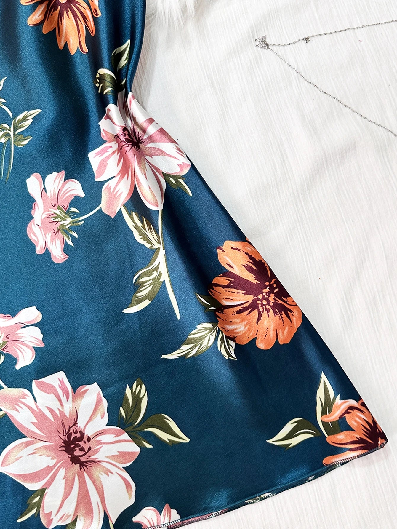 Summer Slip Dress in Thin Ice Silk Silk Nightdress Imitation Silk Sexy Print Halter Slip Nightdress Women